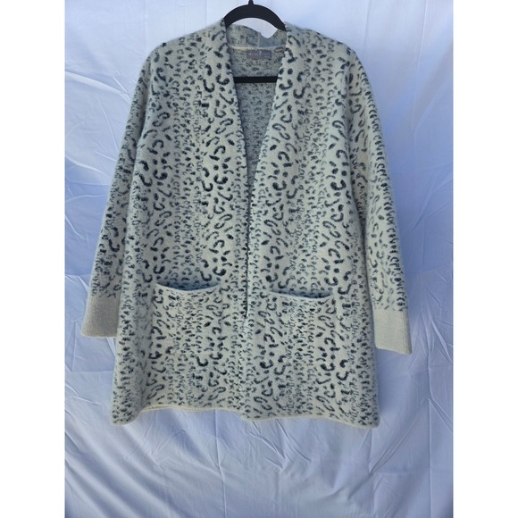 Evolution By Cyrus Sweaters - Evolution by Cyrus Women Leopard Print Open Front Cardigan Sweater Cream Black M